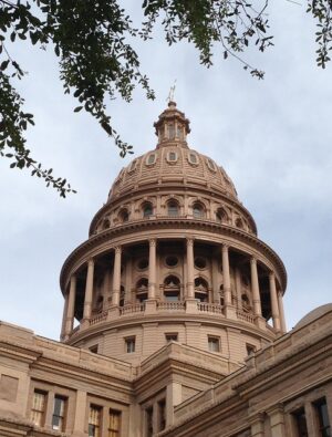 austin-roofing-company-640x480-31316921.jpeg