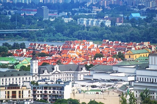 roofing-roofer-640x480-39441762.jpeg