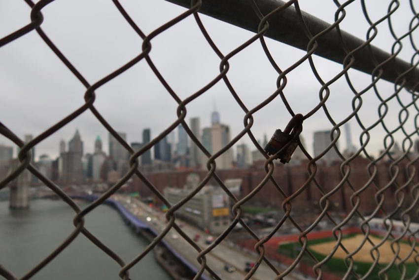 fences-640x480-61264192.jpeg