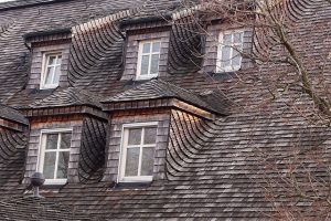 roofing-roofers-640x480-95532542.jpeg