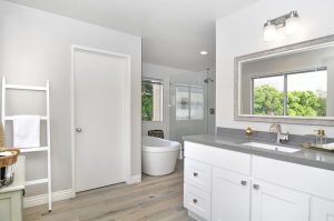 remodeling-640x480-79670602.jpeg