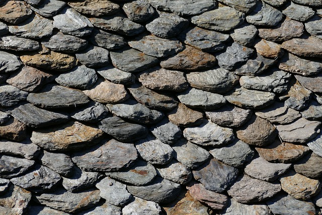 roofing-roofer-640x480-30502423.jpeg