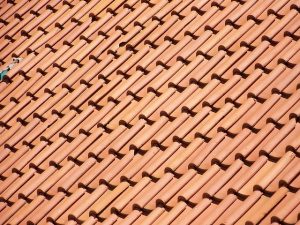 roofing-roofers-640x480-4596538.jpeg