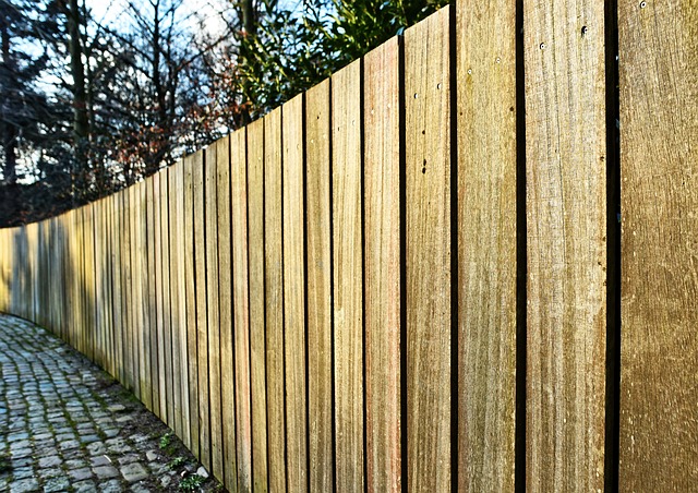 fences-640x480-20323016.jpeg