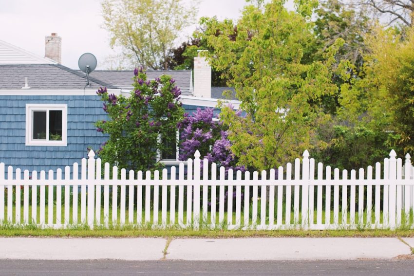 fences-640x480-9530848.jpeg