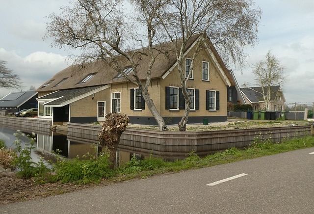 roofing-roofers-640x480-55709633.jpeg