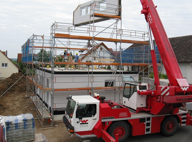 construction-handyman-640x480-58282727.jpeg