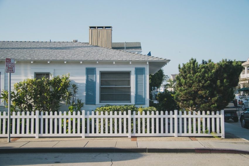 fences-640x480-68950010.jpeg