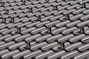 roofing-roofer-640x480-46435601.jpeg