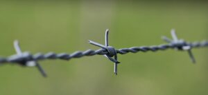 fence-640x480-21963274.jpeg