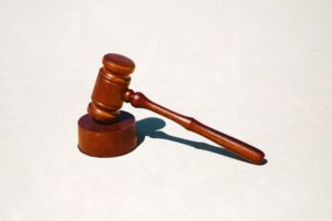 law-640x480-31880085.jpeg