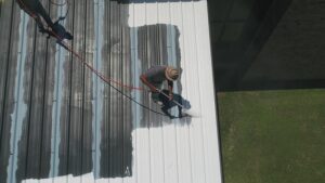 roofing-640x480-24122977.jpeg