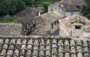 roofing-640x480-37658917.jpeg