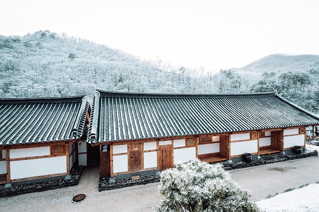 roofing-640x480-86839793.jpeg