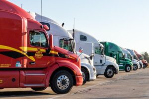 semitruck-640x480-44226238.jpeg