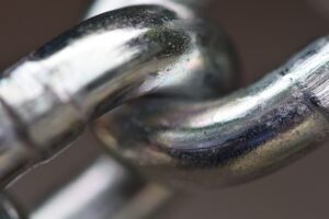 chain-link-fence-640x480-18426016.jpeg