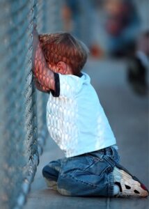 chain-link-fence-640x480-31488354.jpeg
