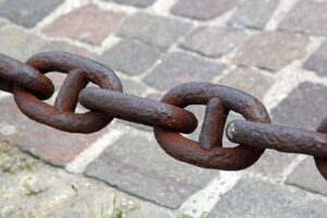 chain-link-fence-640x480-31832670.jpeg