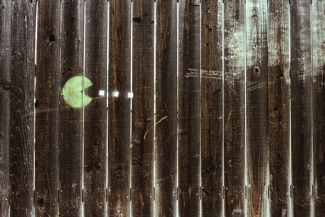 repairing fence panels