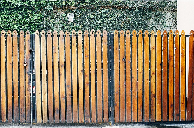 repairing fence panels